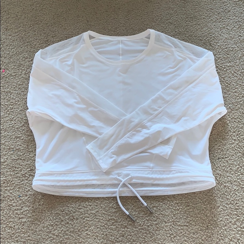 Woman’s lululemon long sleeve